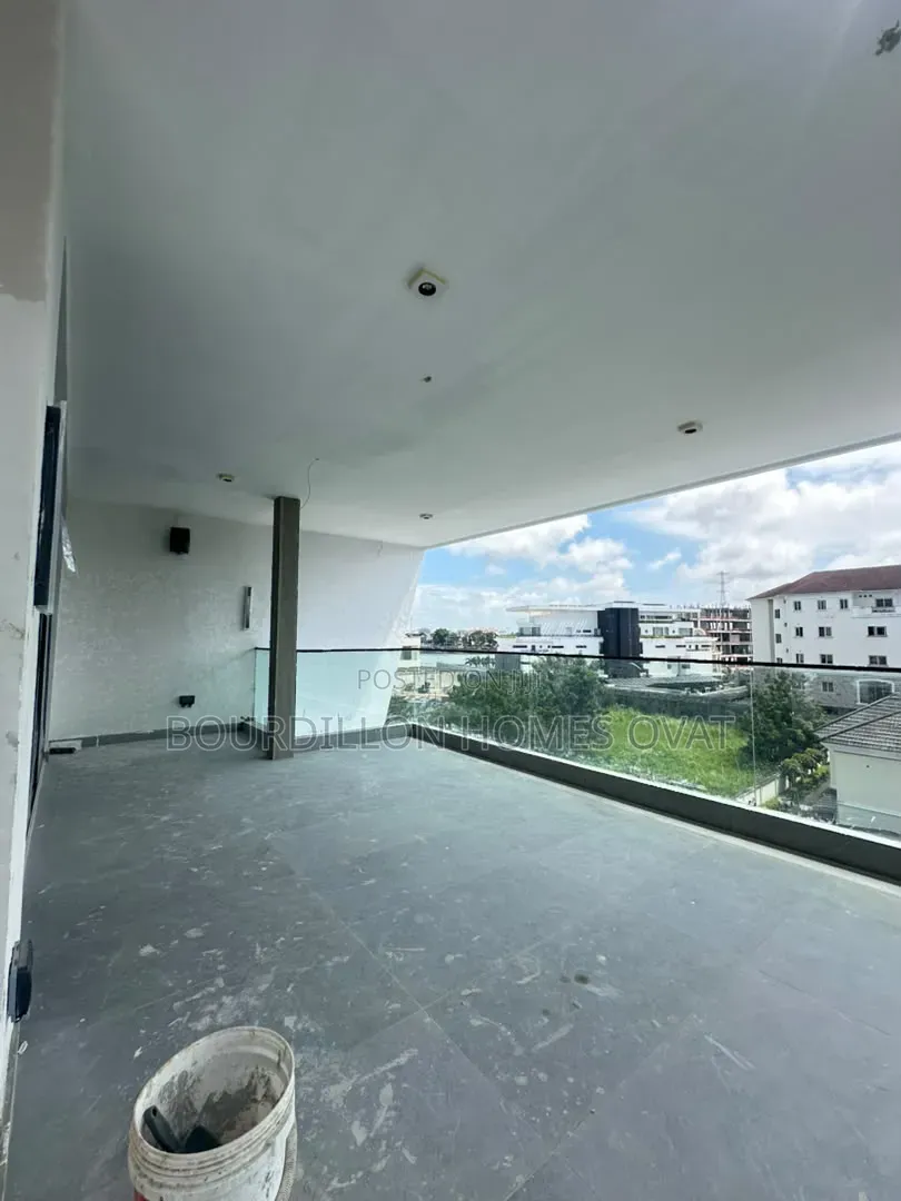 5bdrm Duplex in Banana Island Ikoyi for sale in Banana Island