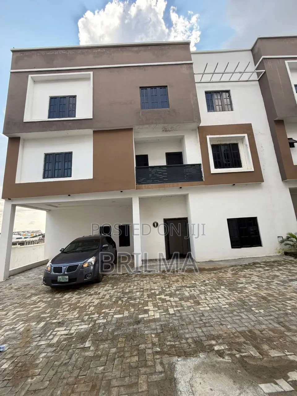 5bdrm Duplex in Guzape District for sale in Guzape District