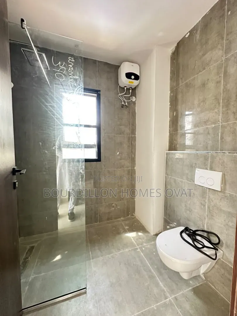 2bdrm Apartment in Old Ikoyi Lagos for sale in Old Ikoyi