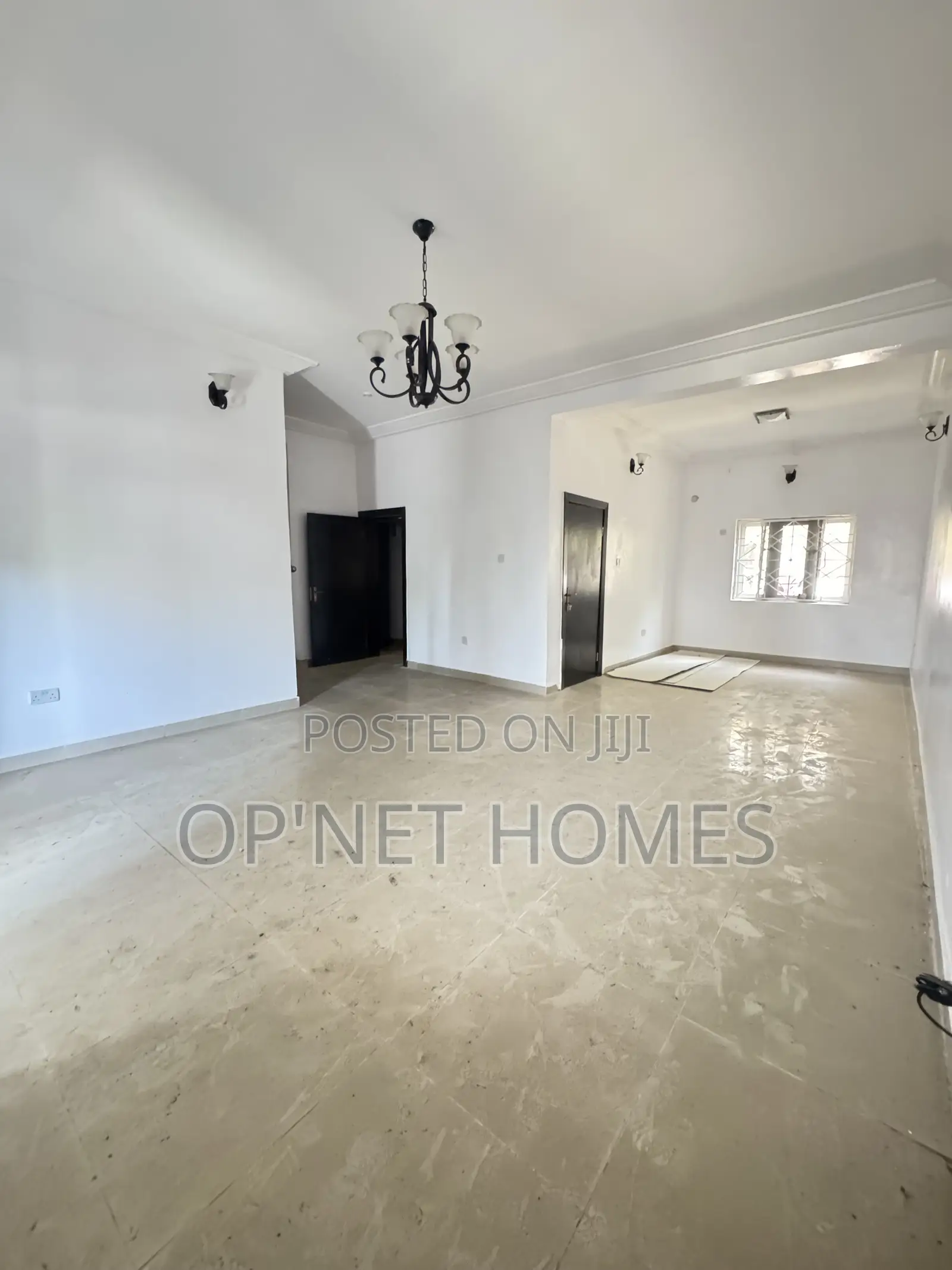 4bdrm Duplex in Lekki for sale in Lekki