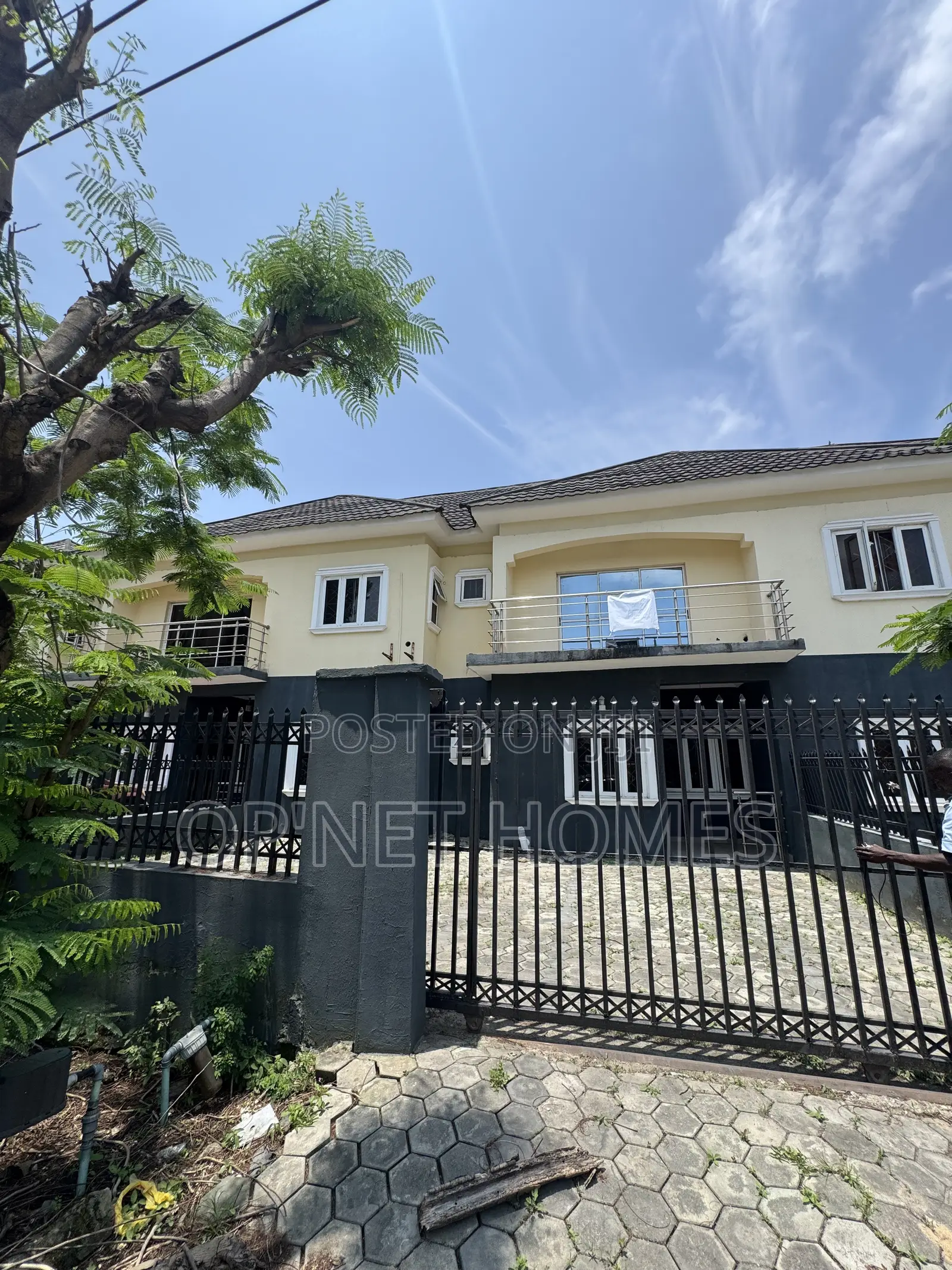 4bdrm Duplex in Lekki for sale in Lekki