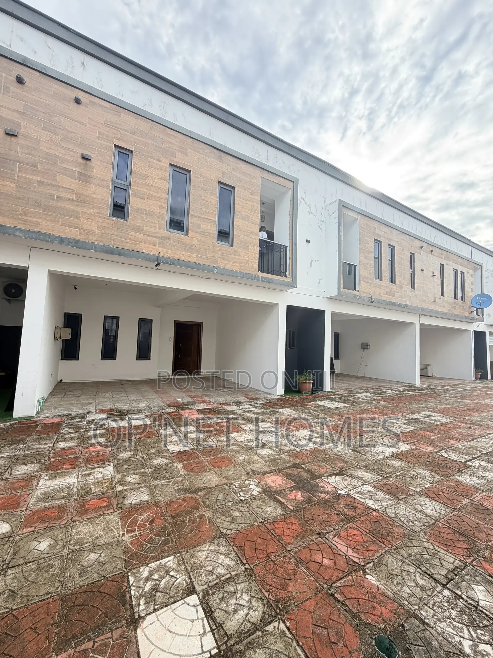 4bdrm Duplex in Lekki for sale in Lekki