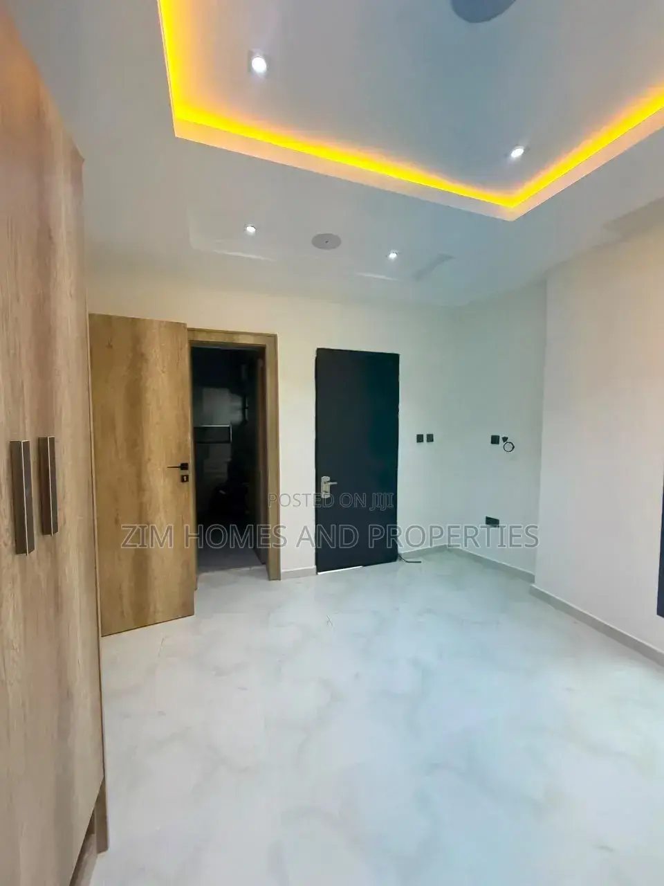 4bdrm Townhouse/Terrace in Zim Homes And, Guzape District for sale in Guzape District