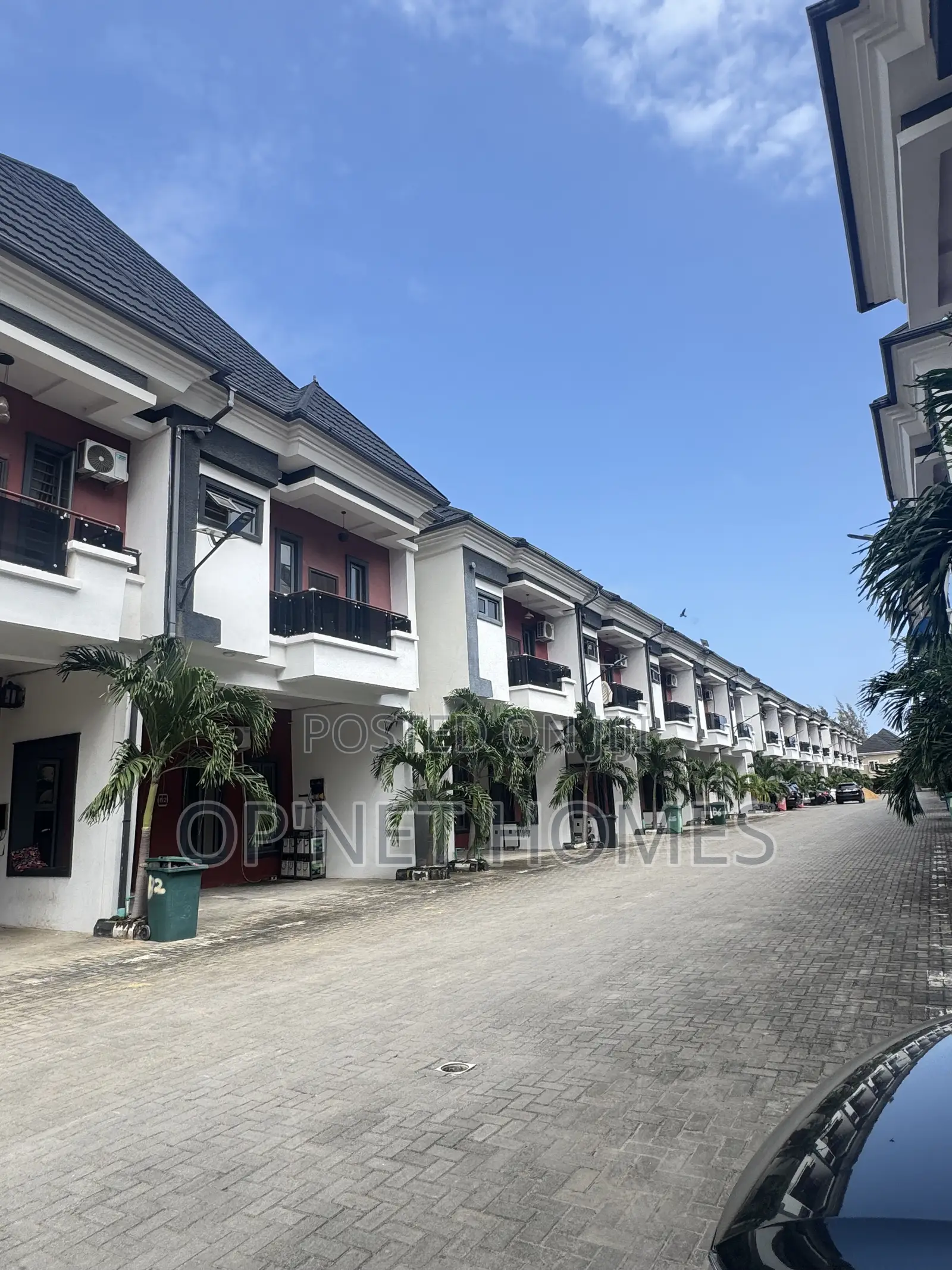 4bdrm Duplex in Lekki for sale in Lekki