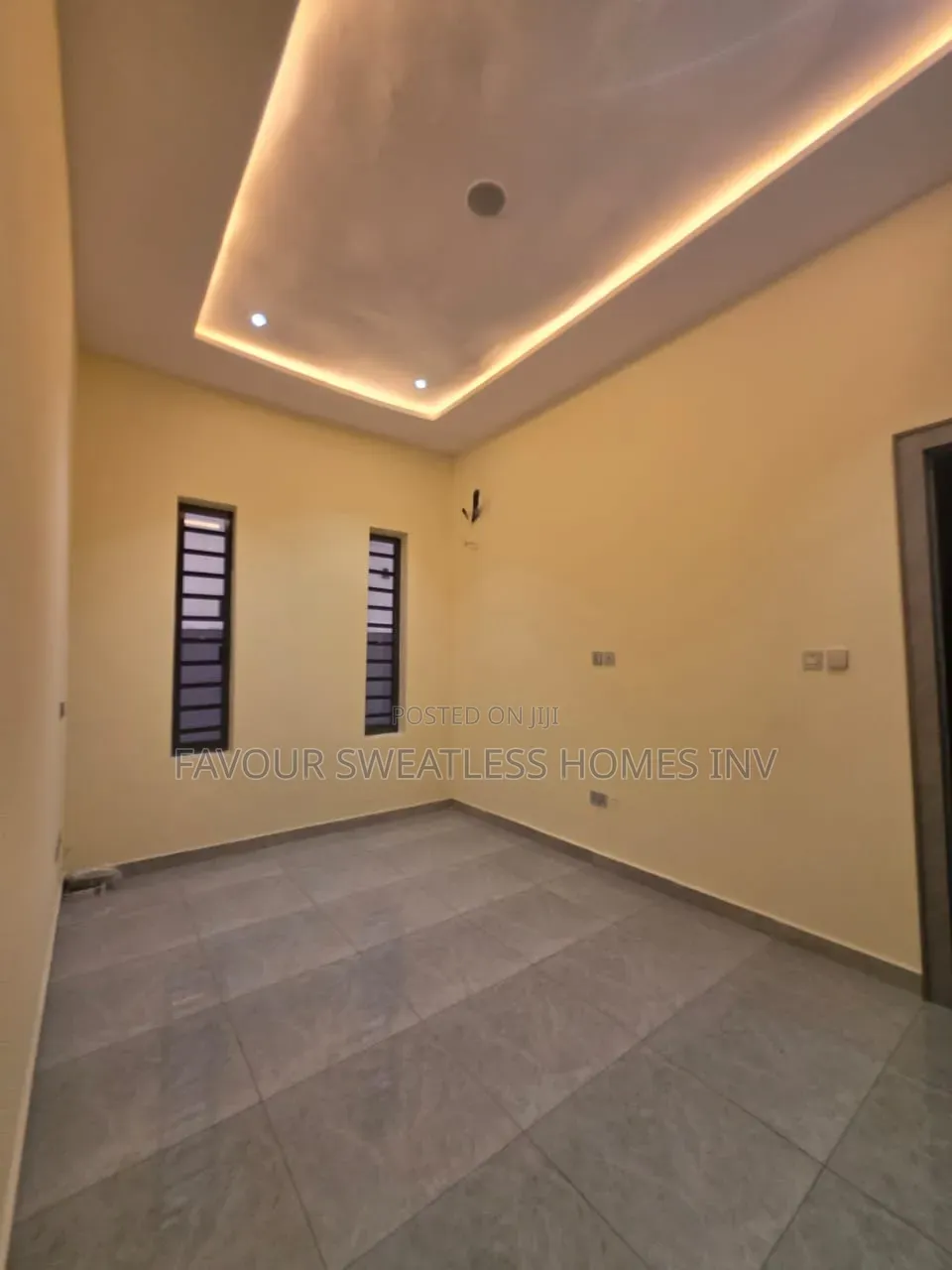 5bdrm Duplex in Omole Phase 2 for rent in Omole Phase 2