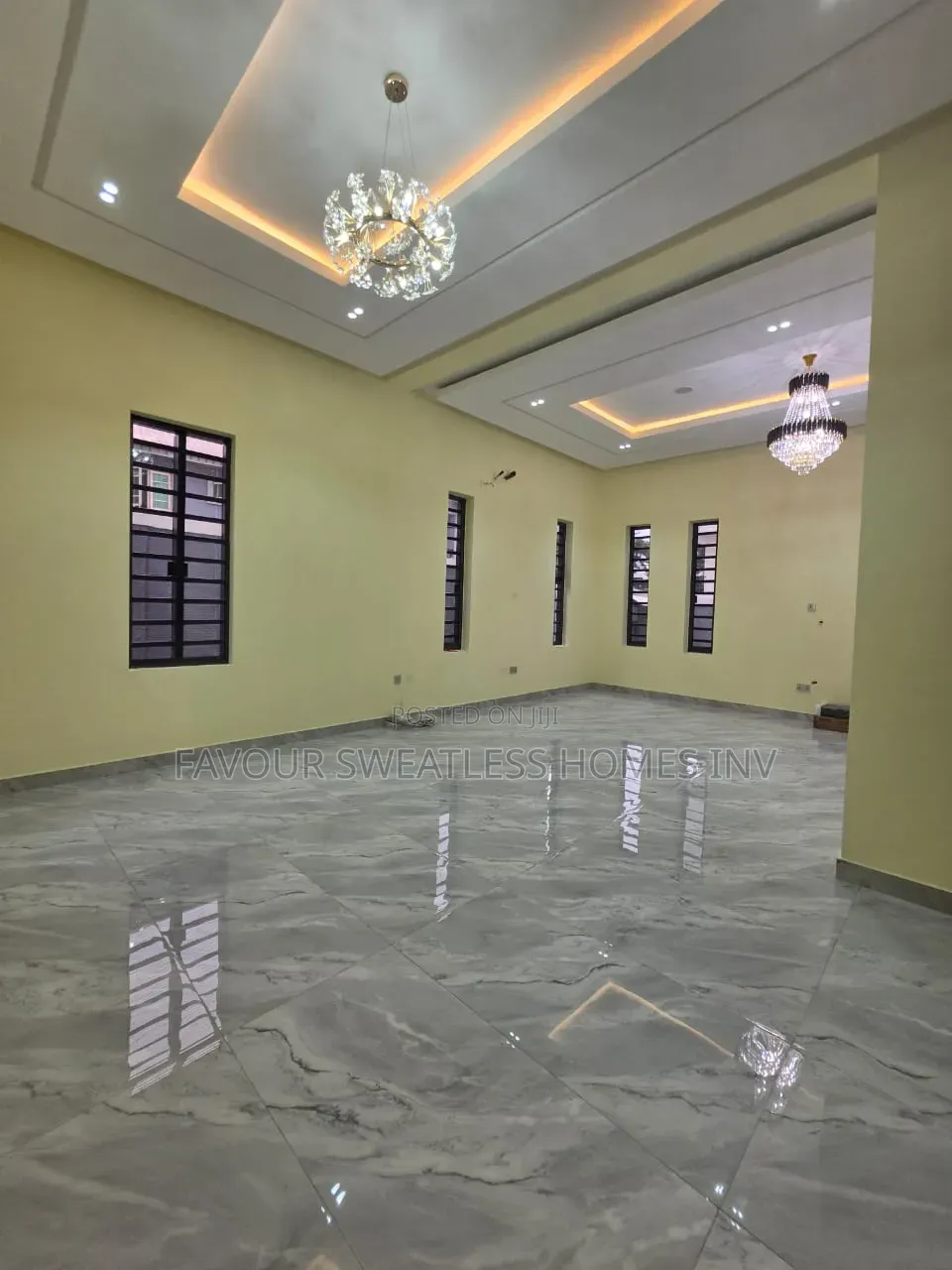 5bdrm Duplex in Omole Phase 2 for rent in Omole Phase 2