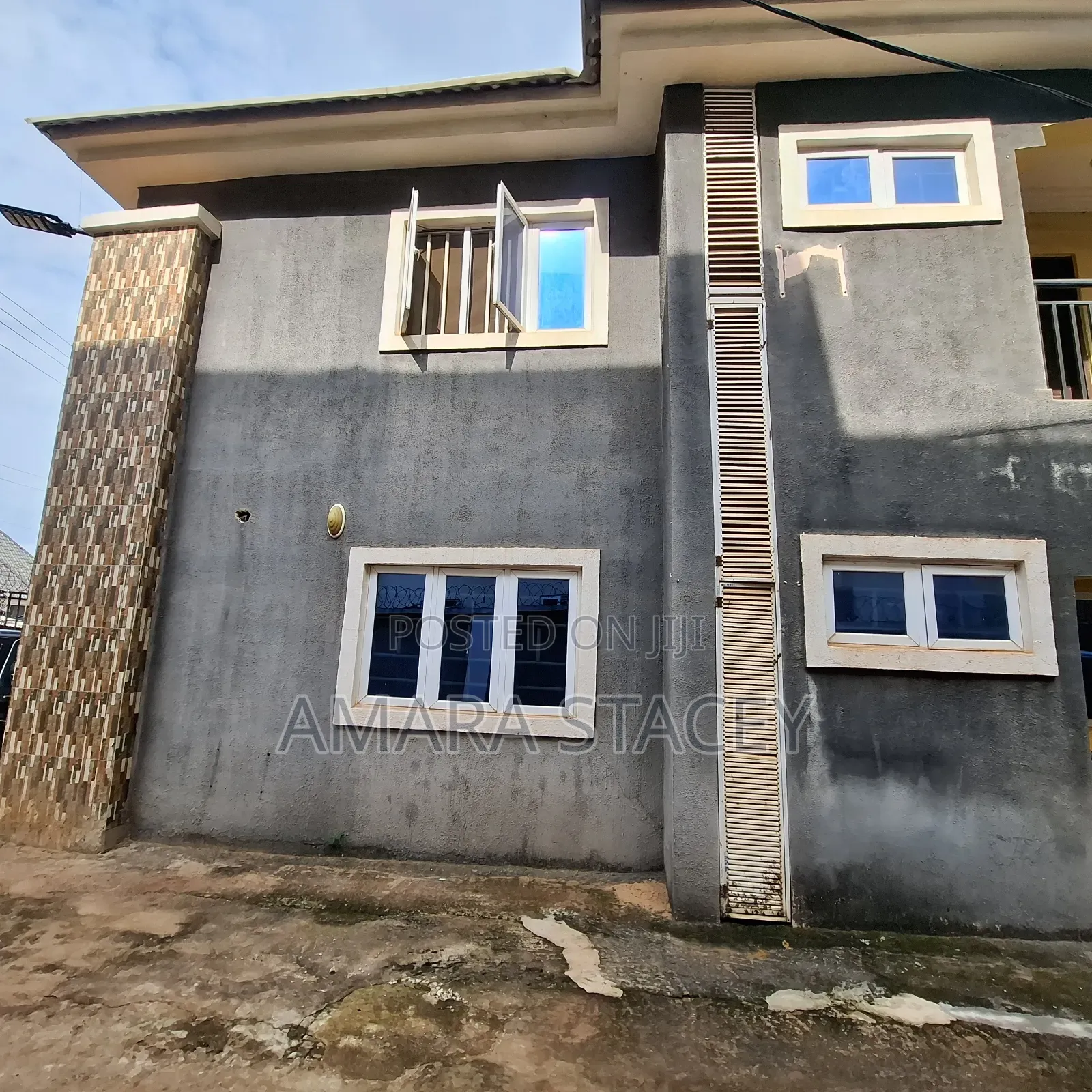 3bdrm Block of Flats in Enugu for sale in Enugu
