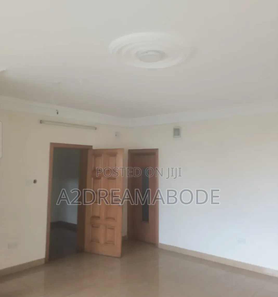 20bdrm Block of Flats in Ikeja, Opebi for sale in Opebi