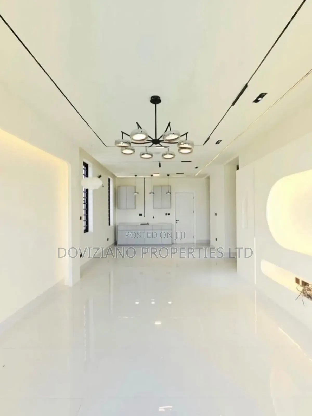 5bdrm Duplex in Lekki Phase 1 for sale in Lekki Phase 1
