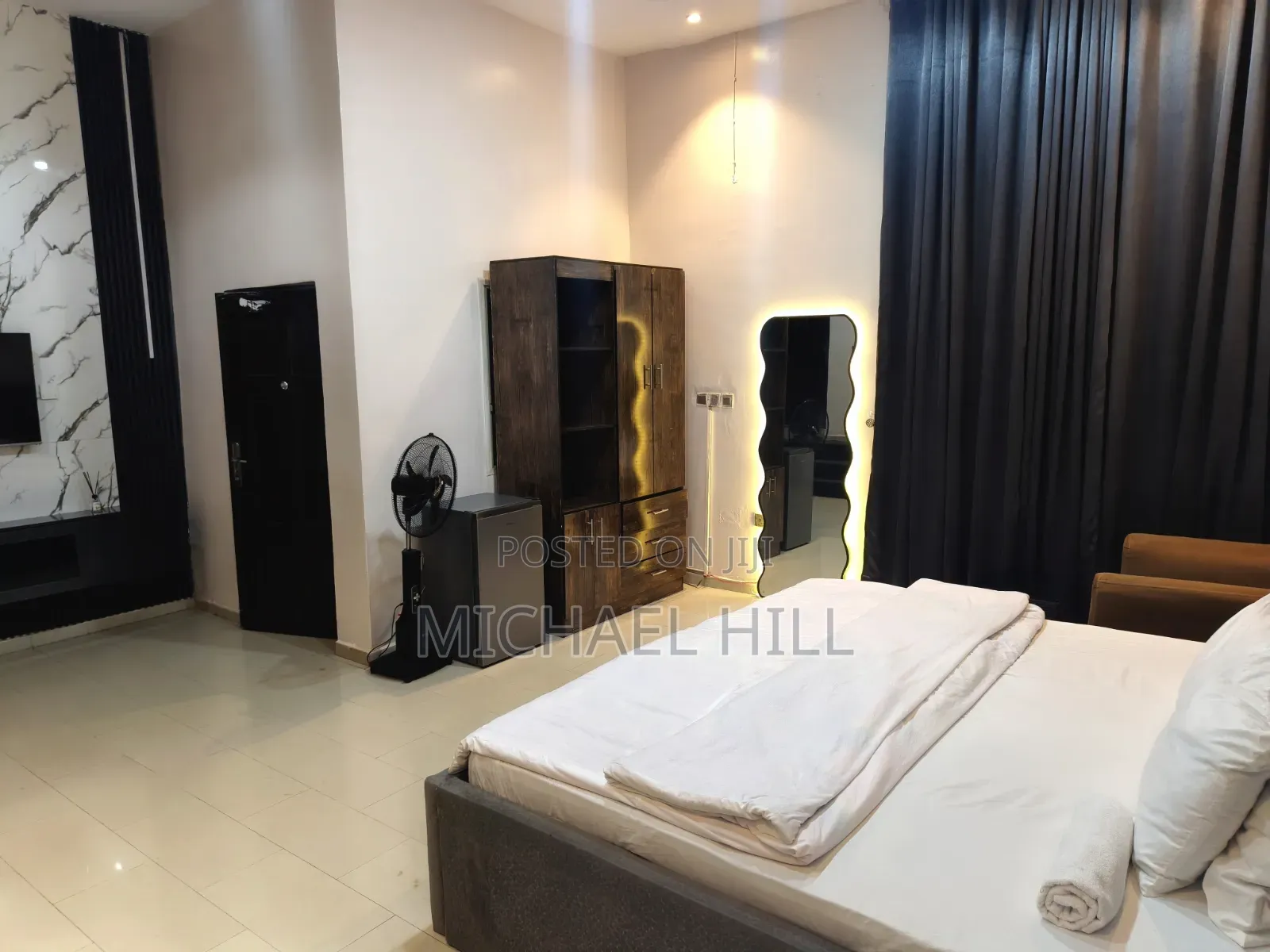 Hillmabliz Apartment in Zone 6 / Wuse