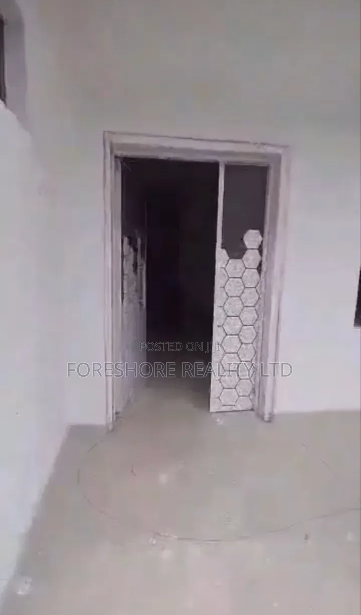 4bdrm Duplex in Osborne for rent in Osborne Foreshore Estate