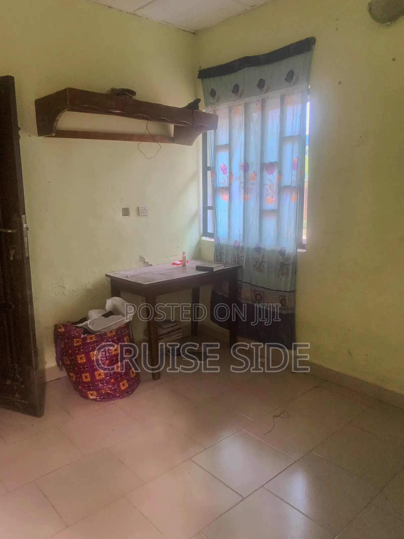 10bdrm Block of Flats in Abak for sale in Abak