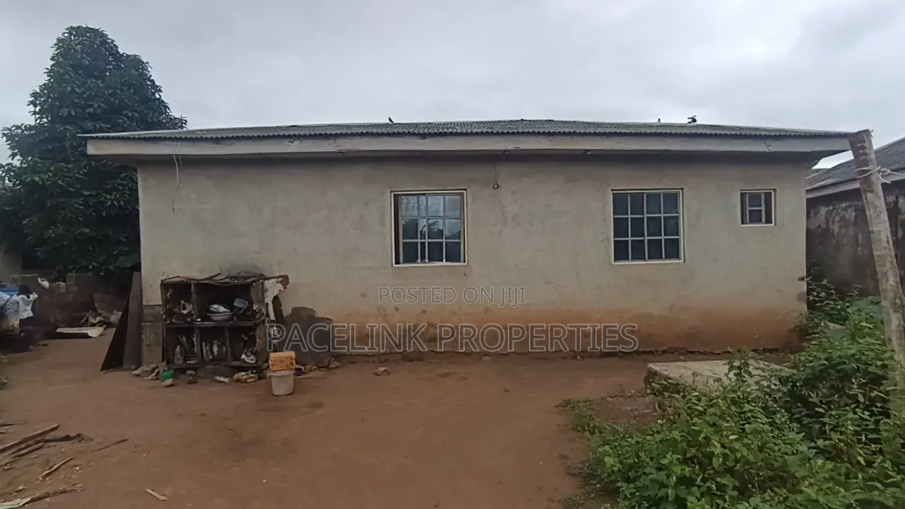 2bdrm Bungalow in Ayobo for sale in Ayobo