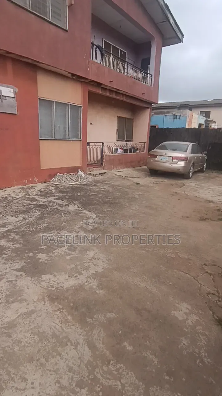12bdrm Block of Flats in Egbeda for sale in Egbeda