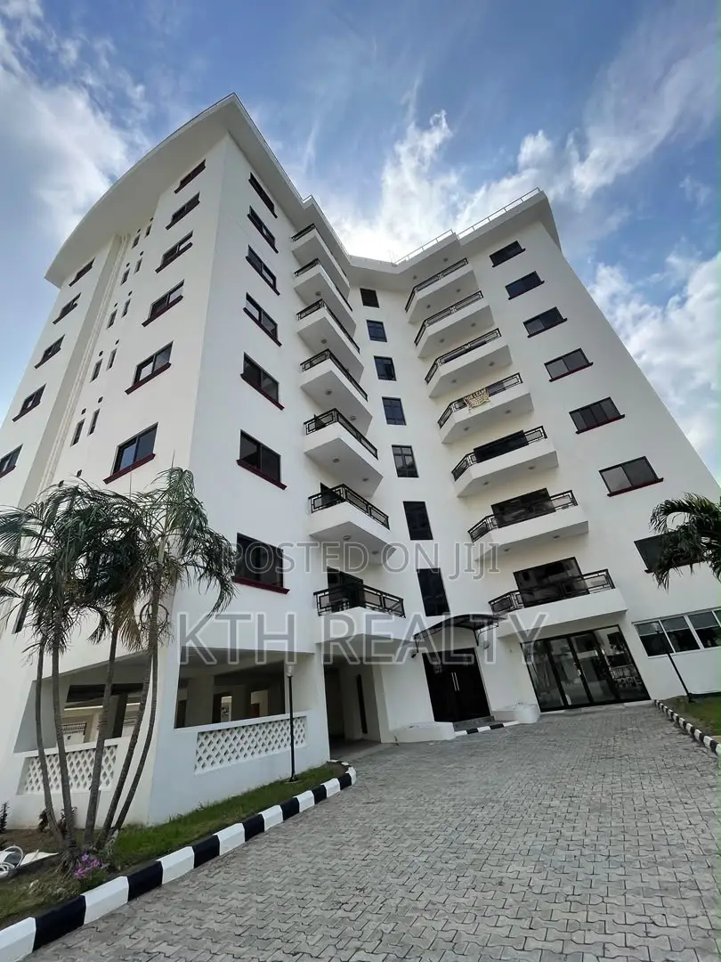 3bdrm Apartment in Ikoyi, Gerard Road for rent in Gerard Road