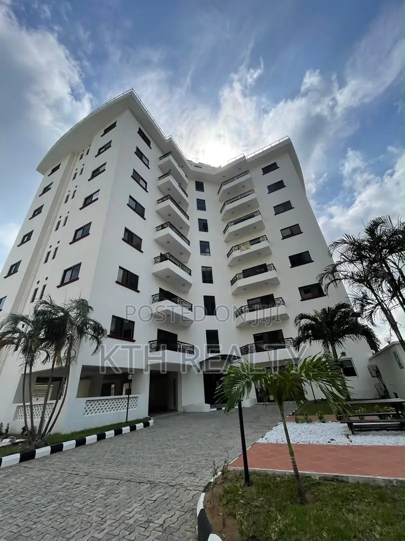 3bdrm Apartment in Ikoyi, Gerard Road for rent in Gerard Road