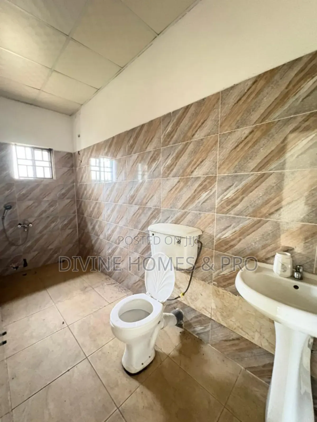 Spacious Apartment for Office Use in Wuye