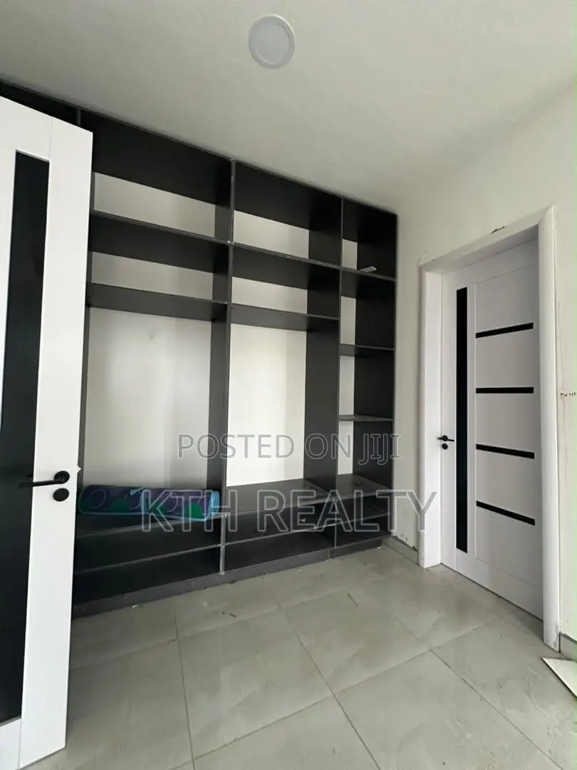 4bdrm Duplex in Visland, Adeola Odeku for sale in Adeola Odeku