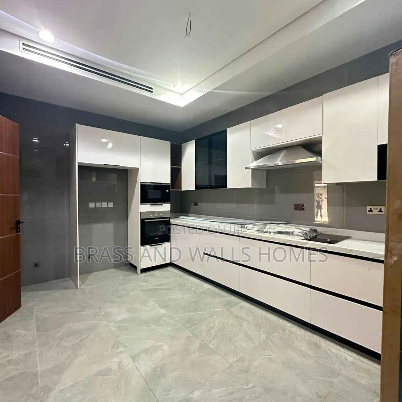 Furnished 5bdrm Duplex in Old Ikoyi for sale in Old Ikoyi