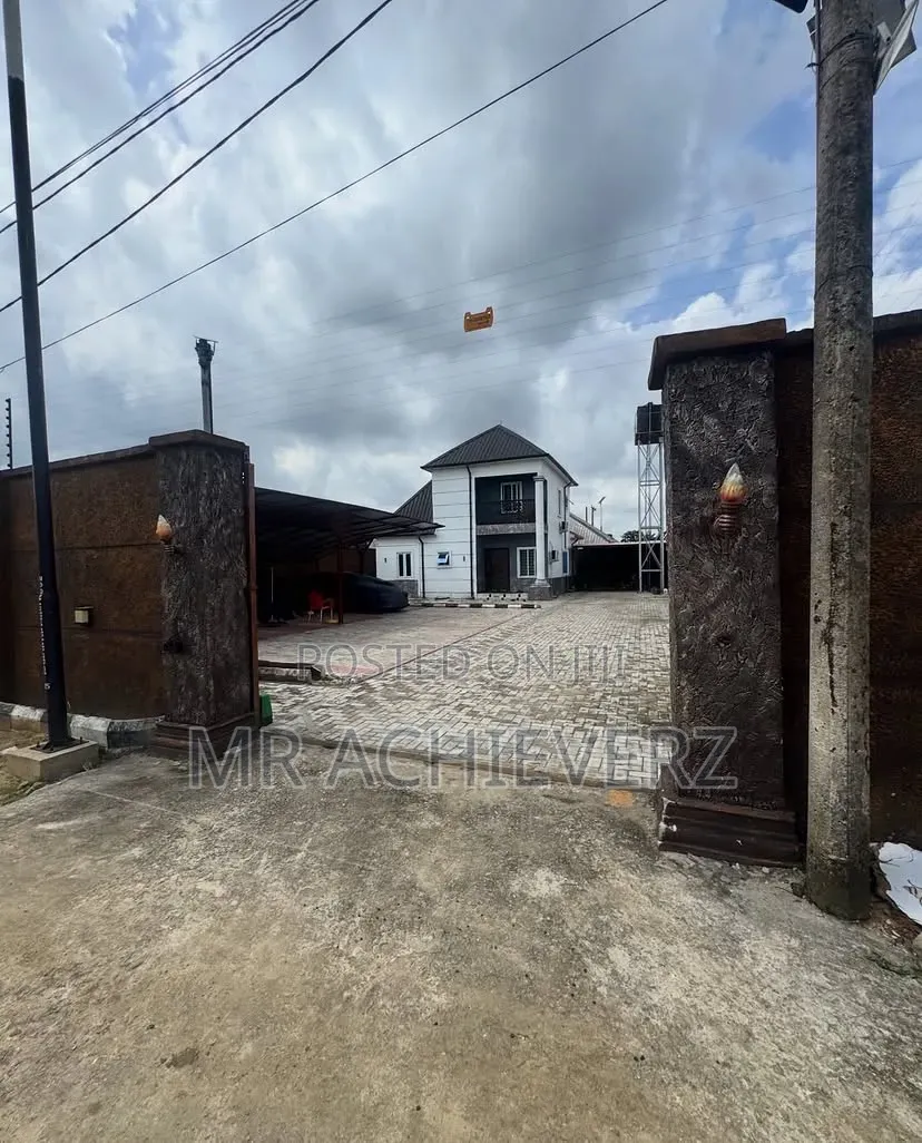 3bdrm Bungalow in Eneka, Obio-Akpor for sale in Obio-Akpor