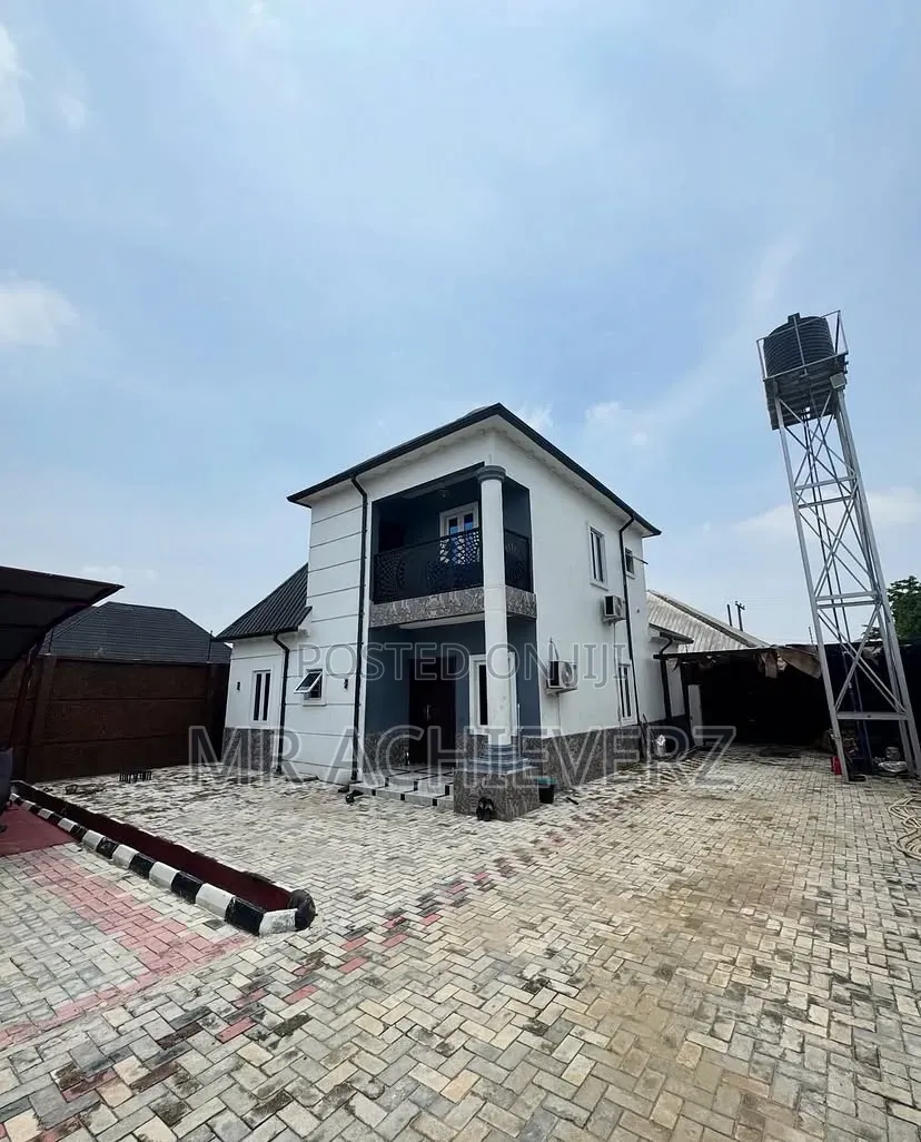 3bdrm Bungalow in Eneka, Obio-Akpor for sale in Obio-Akpor