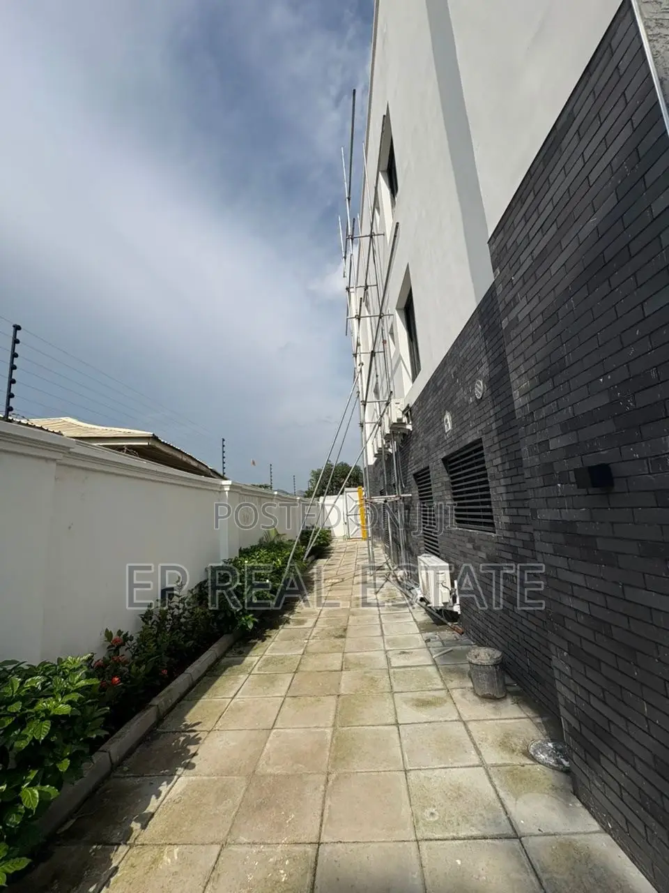 6bdrm Apartment in Gwarinpa for rent in Gwarinpa