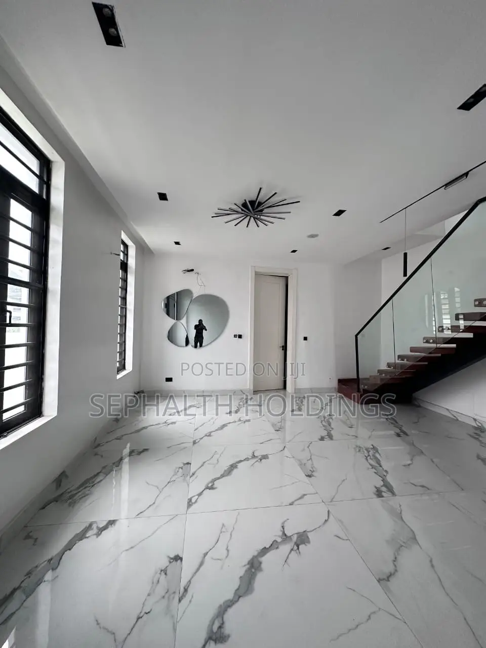 5bdrm Duplex in Premium  5 Bed Fully, Lekki Phase 1 for sale in Lekki Phase 1