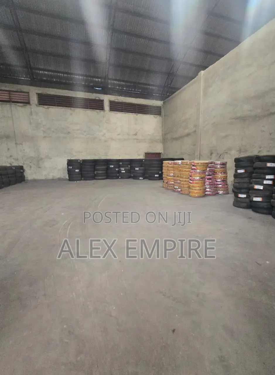 Warehouse for Lease in Oshodi Expressway