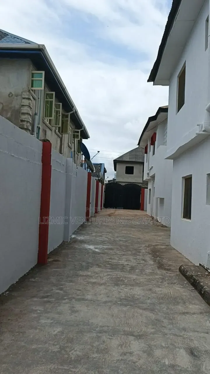 Furnished 3bdrm Block of Flats in Egan, Ikotun/Igando for sale in Ikotun/Igando