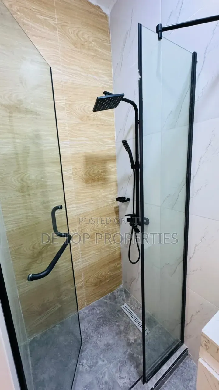 5bdrm Duplex in Ikota Lekki for rent in Lekki Phase 1