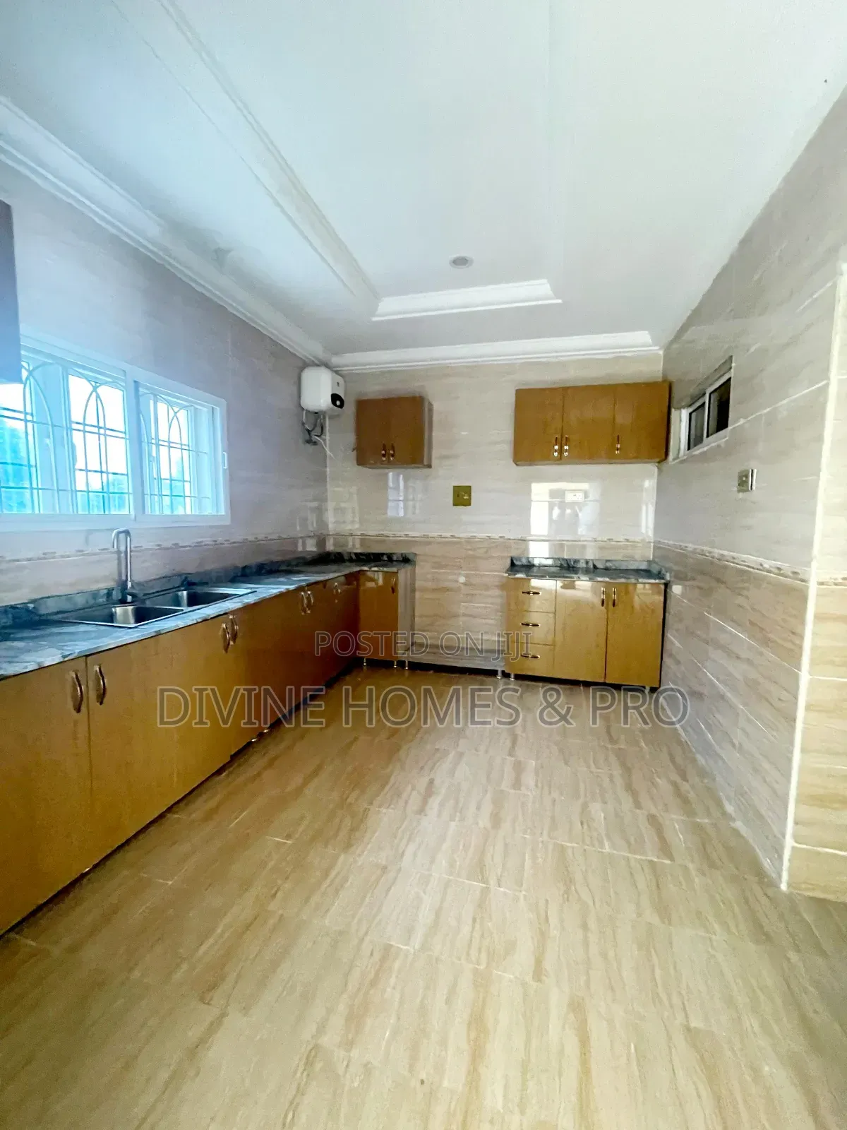 4bdrm Duplex in Berger Clinic, Life Camp for rent in Life Camp