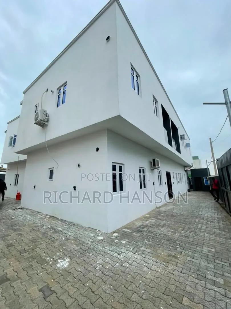 2bdrm Apartment in Off Baale, Ologolo for rent in Ologolo