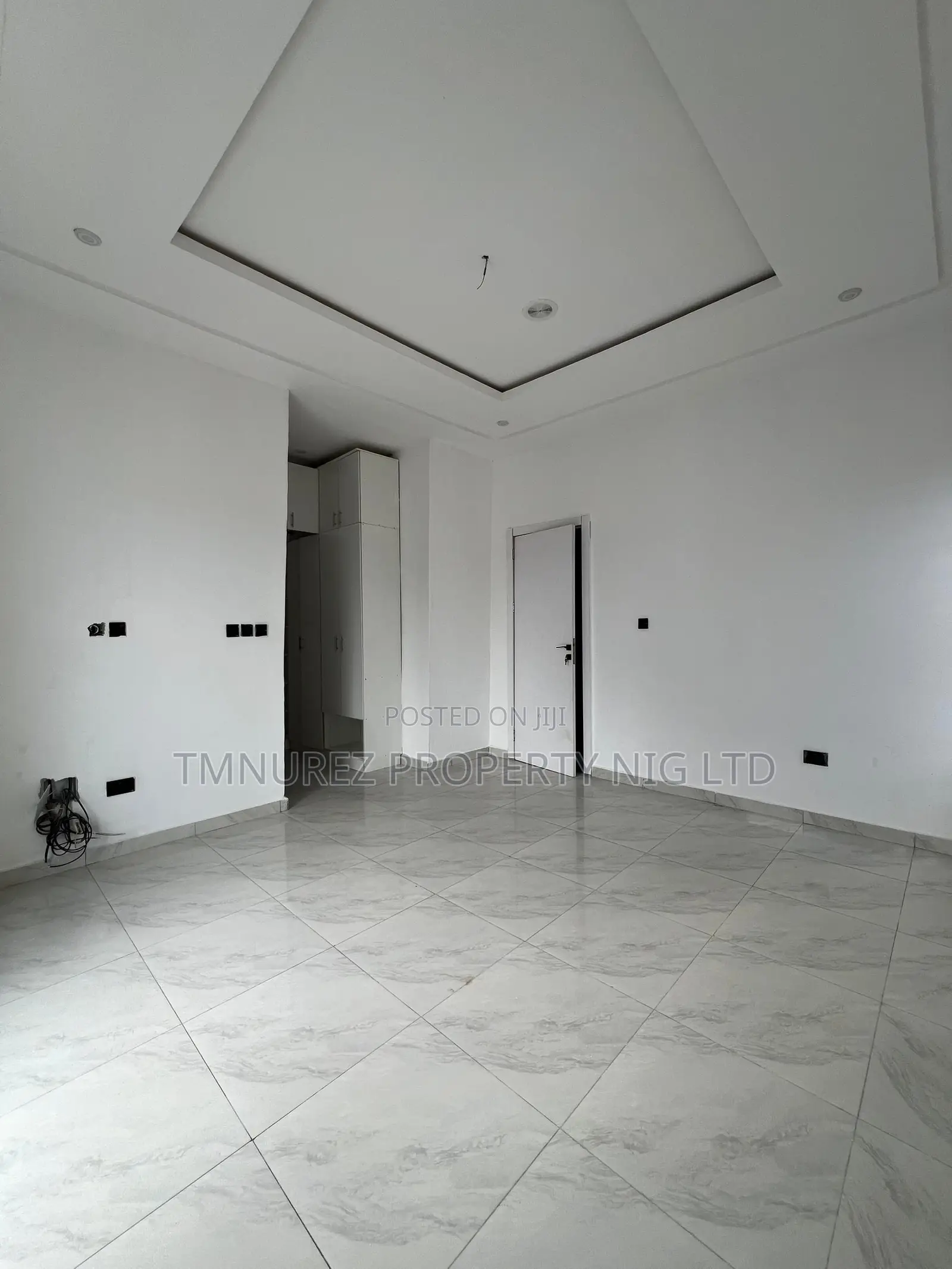 4bdrm Duplex in Ikota for rent in Ikota