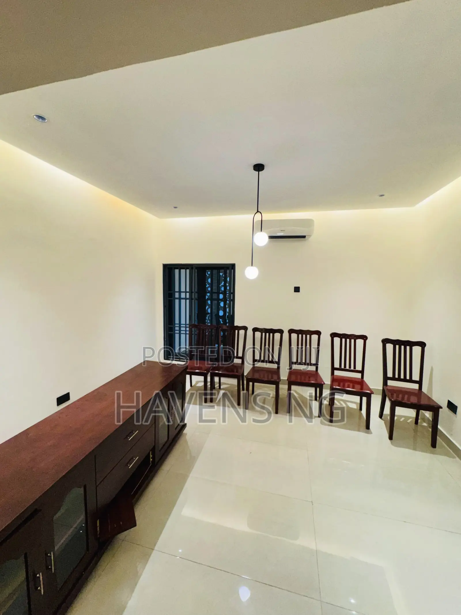 5bdrm Duplex in Kaura for sale in Kaura