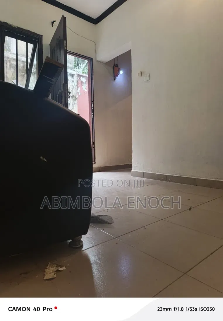 1bdrm Apartment in Ligali Ayorinde for rent in Ligali Ayorinde