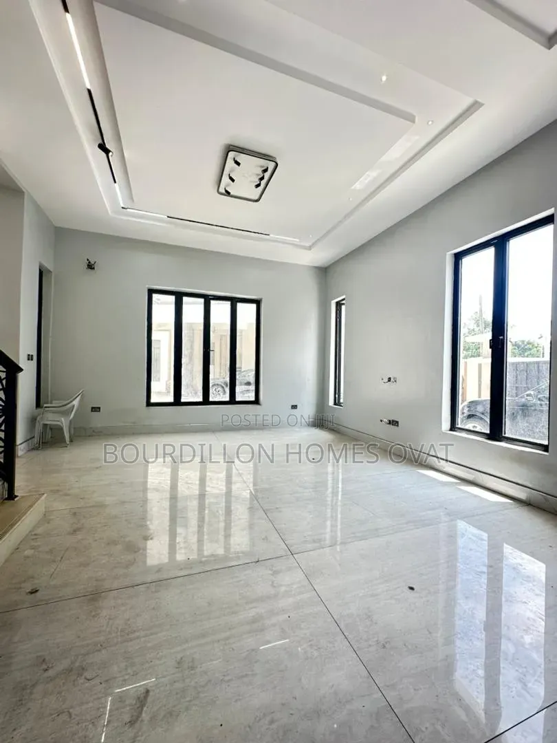 5bdrm Duplex in Old Ikoyi Lagos for sale in Old Ikoyi