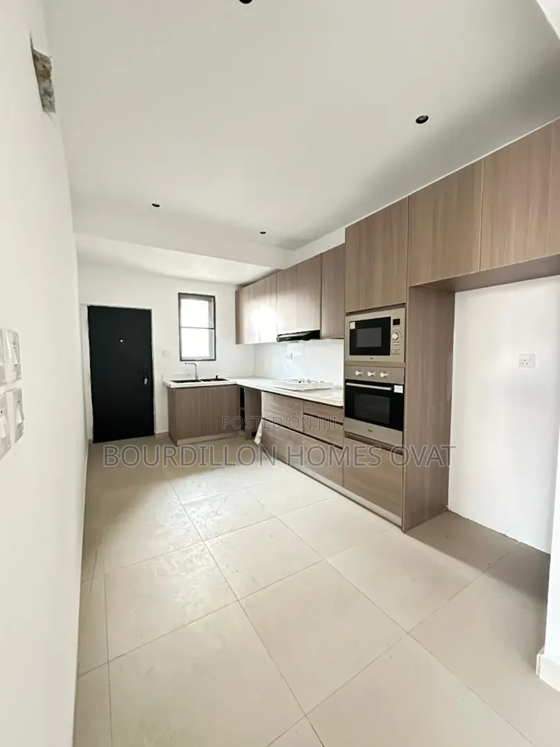 2bdrm Apartment in Lekki Phase 1 for sale in Lekki Phase 1