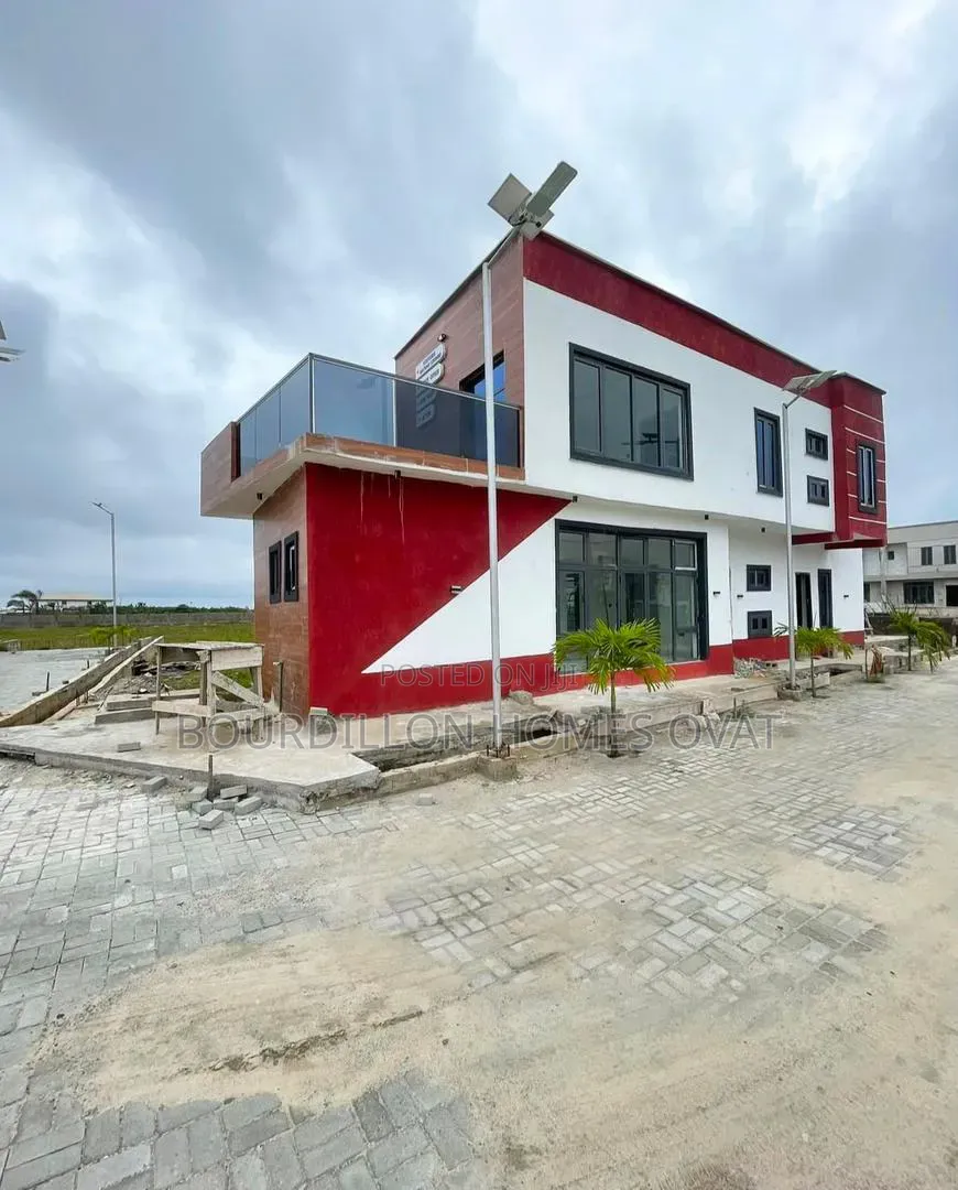 4bdrm Duplex in Orchid Lekki Lagos for sale in Lekki Expressway