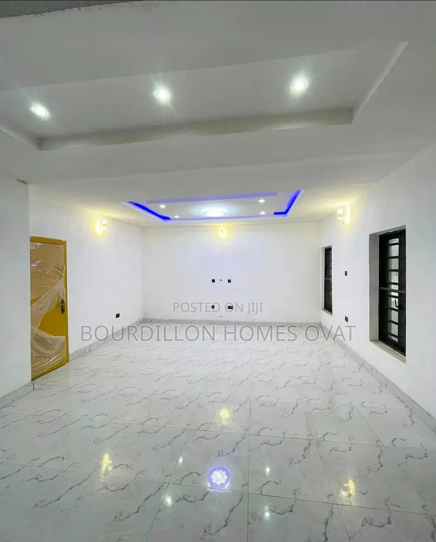 4bdrm Duplex in Orchid Lekki Lagos for sale in Lekki Expressway