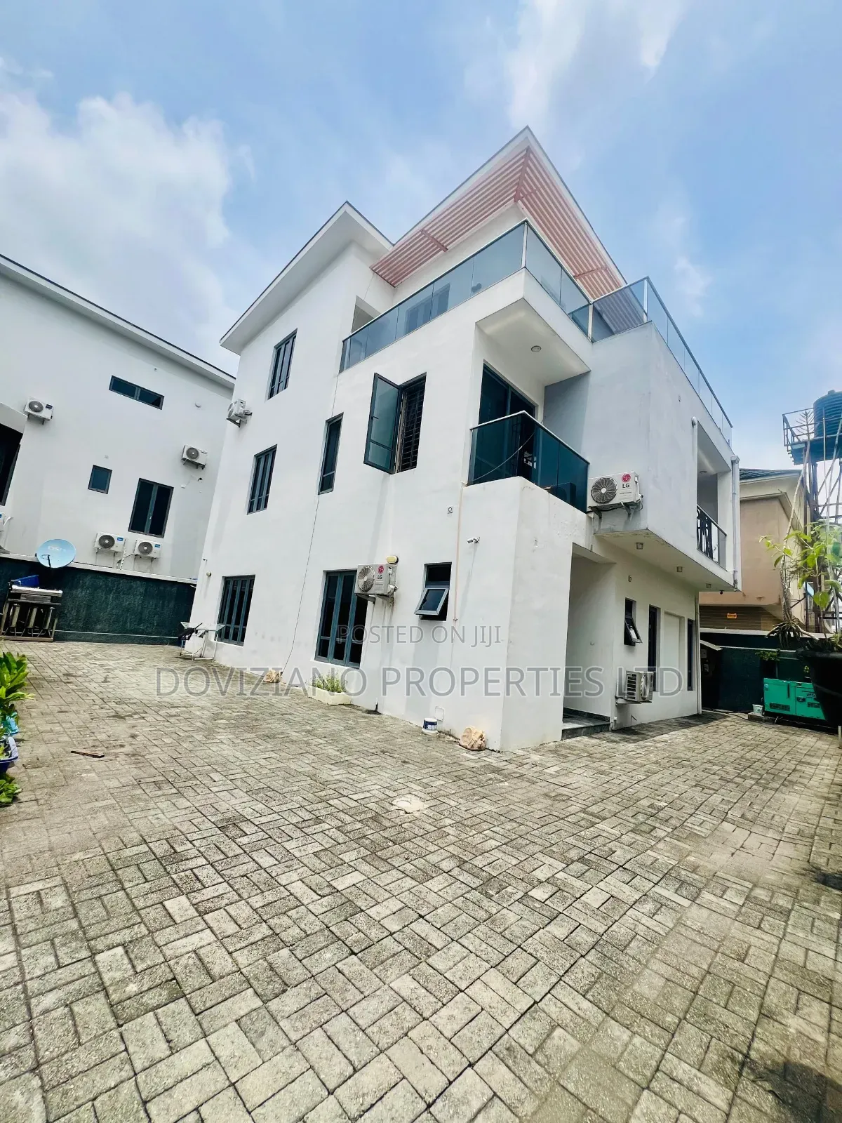 Furnished 5bdrm Duplex in Lekki Phase 1 for rent in Lekki Phase 1