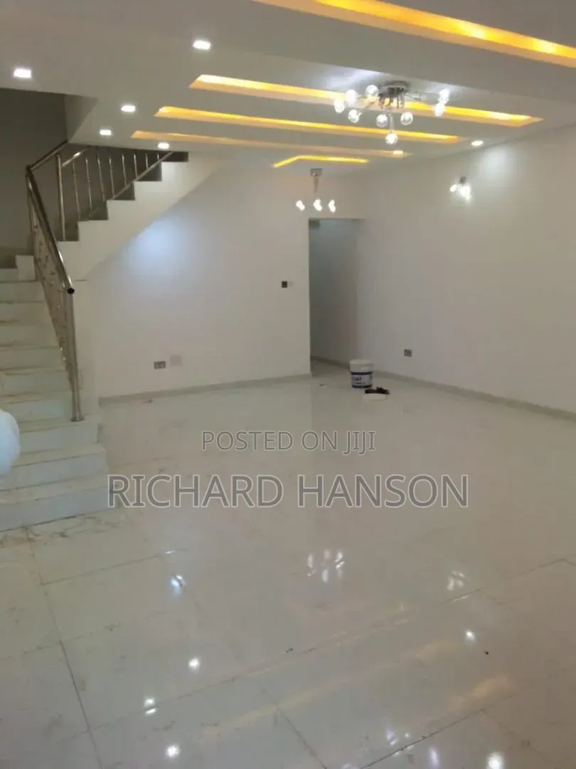 4bdrm Duplex in Sunview, Sangotedo for sale in Sangotedo