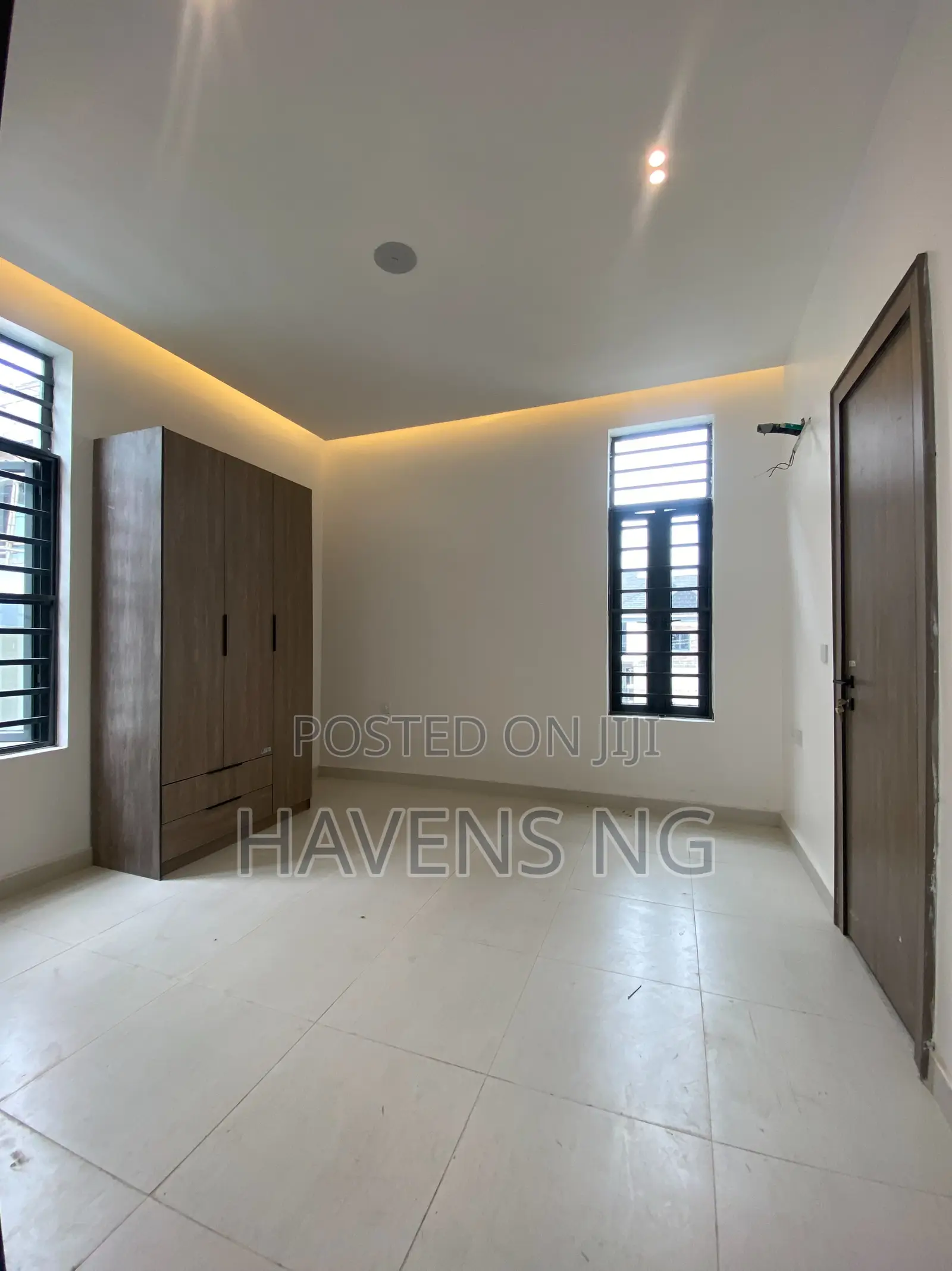 3bdrm Apartment in Ikate for sale in Ikate