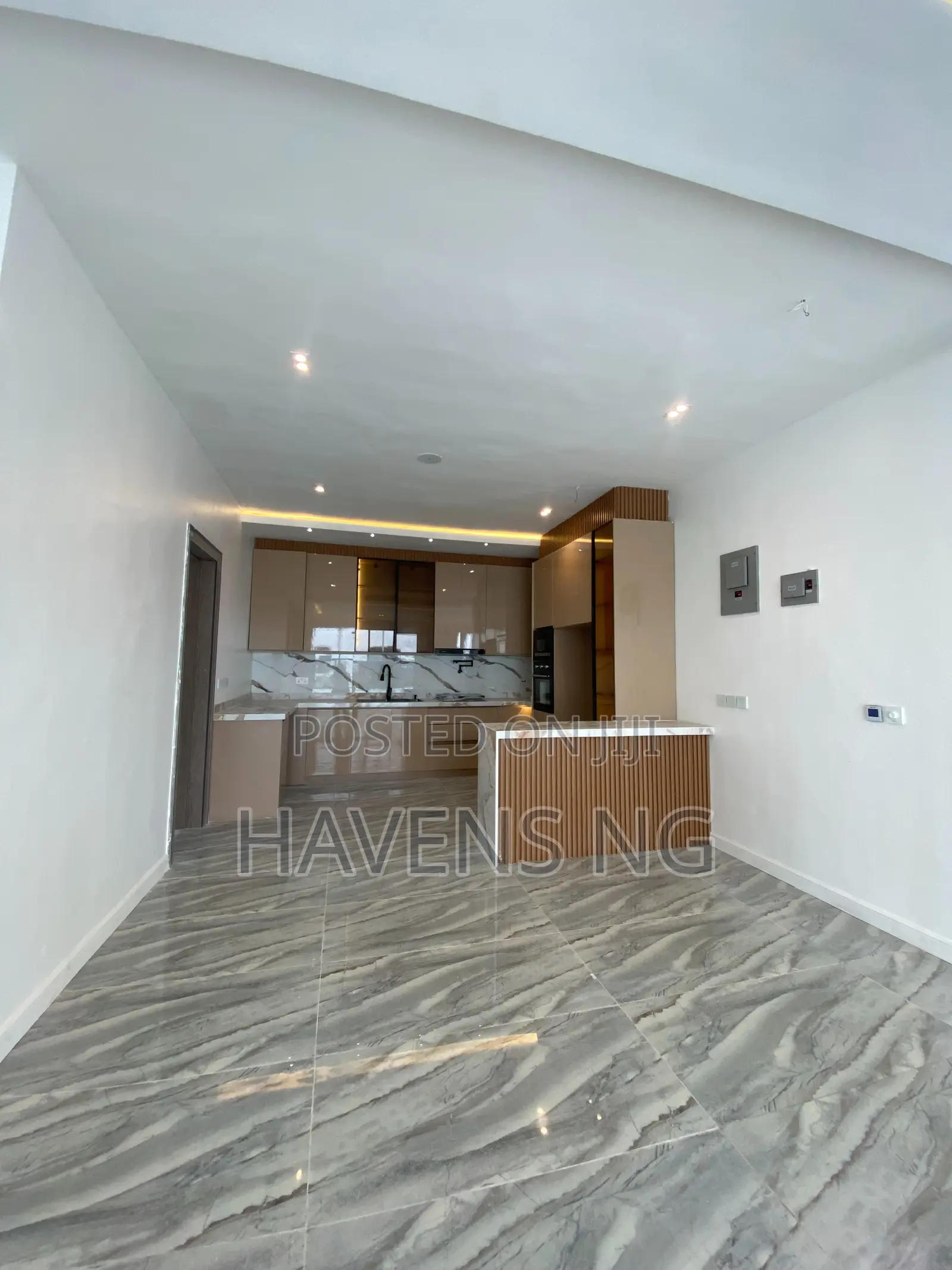 3bdrm Apartment in Ikate for sale in Ikate