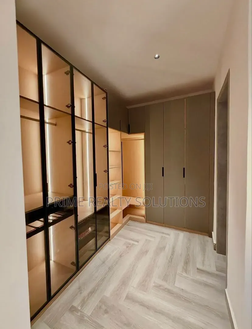 Furnished 4bdrm Maisonette in Old Ikoyi for sale in Old Ikoyi