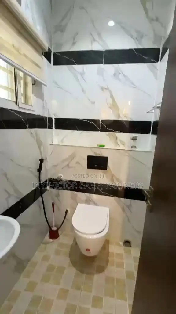 3bdrm Apartment in Wuye for sale in Wuye