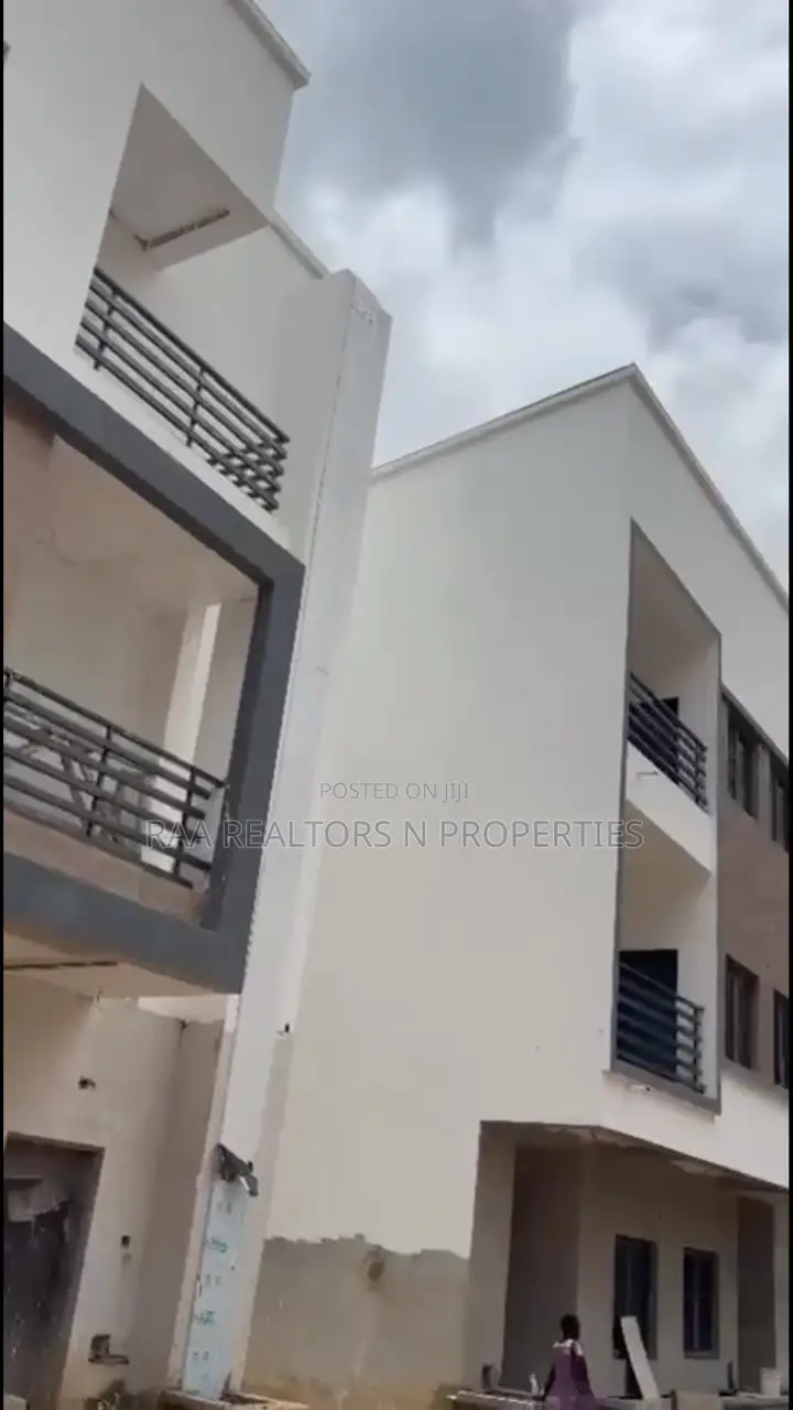 3bdrm Block of Flats in Jabi for sale in Jabi