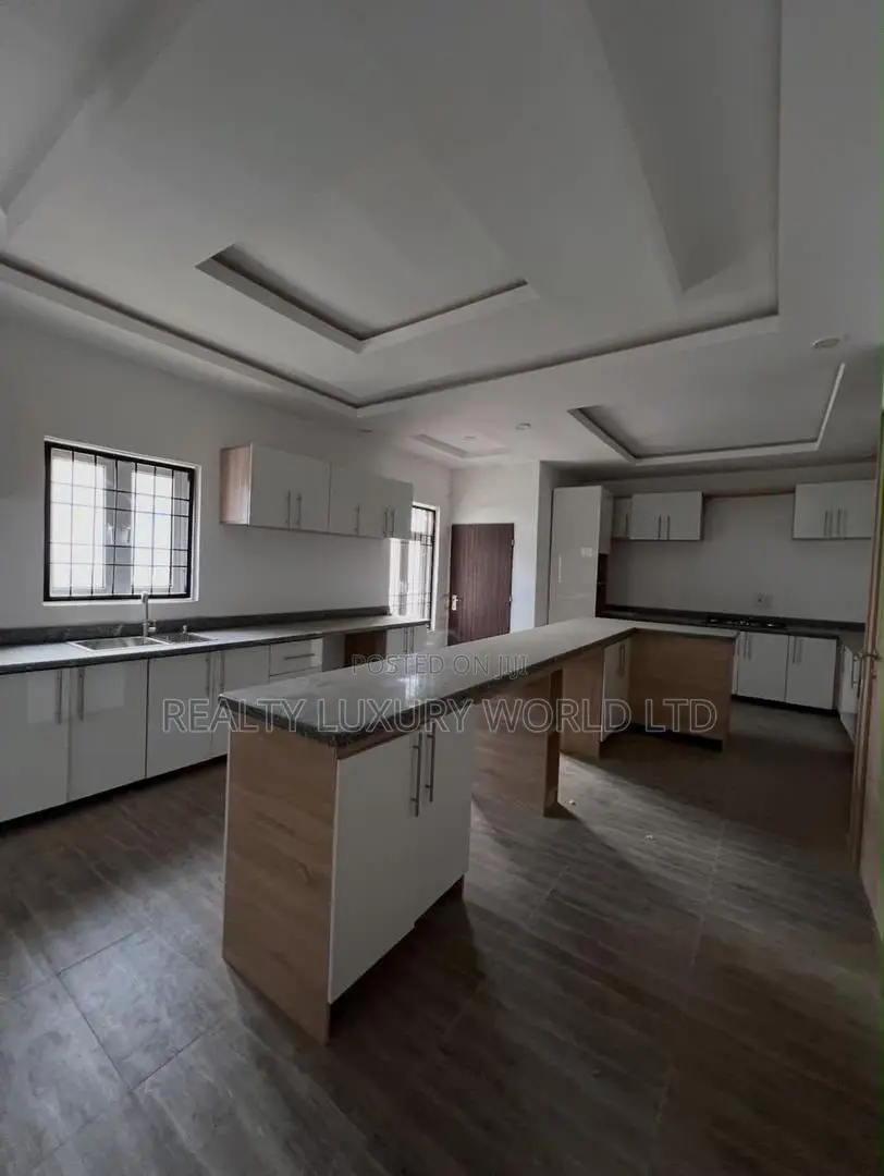 6bdrm Duplex in Guzape District for sale in Guzape District