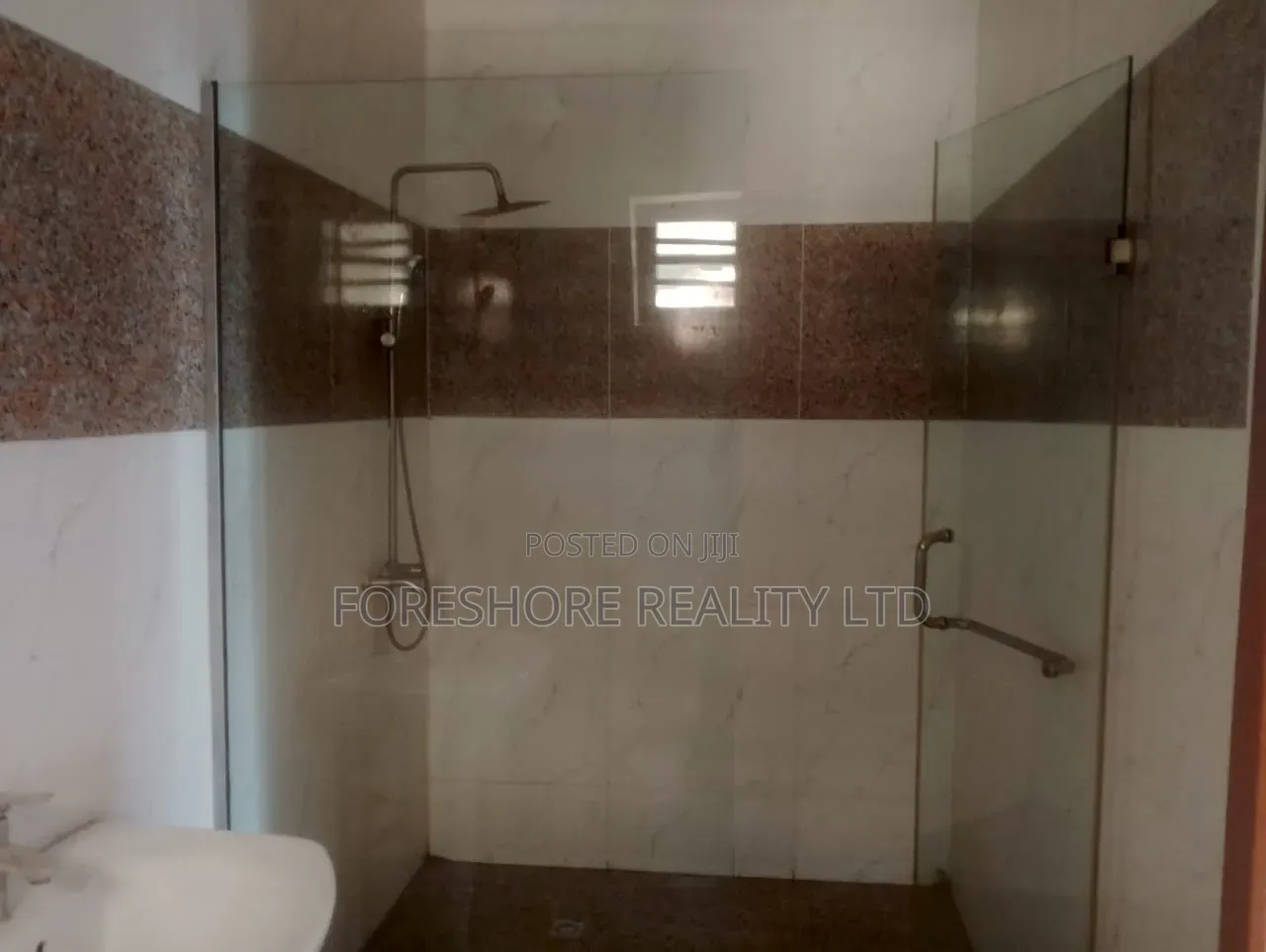 4bdrm Duplex in Ikota Gra for sale in Ikota