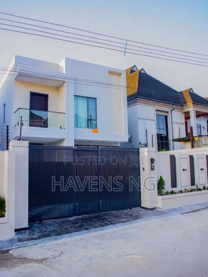 4bdrm Duplex in Obio-Akpor for sale in Obio-Akpor