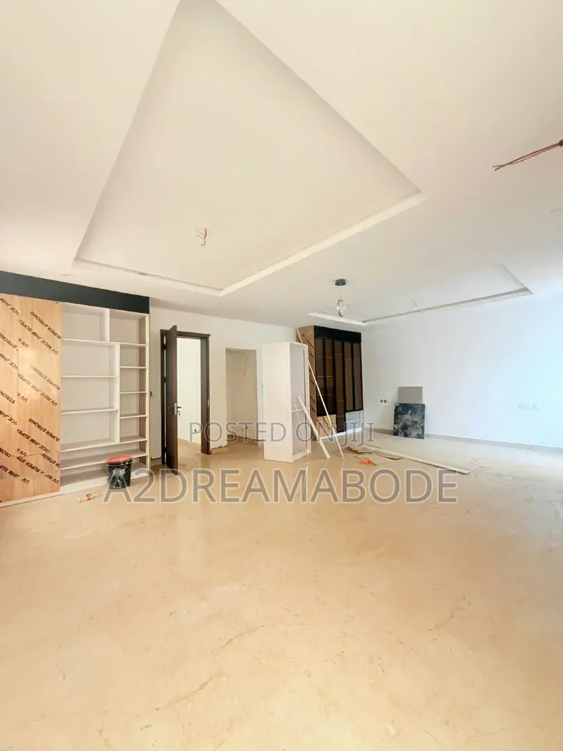 5bdrm Duplex in Ikeja Gra for sale in Ikeja GRA